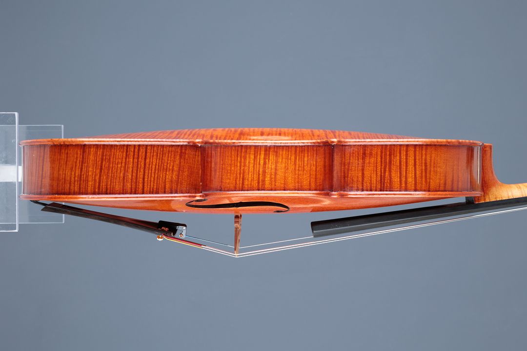 Voigt Jochen - Markneukirchen Anno 1982 - 41,0 cm - B-138